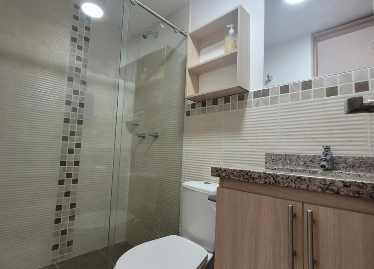 Cali Piso 3-03 Sector Sur Valle Del Lili Apartamento Amplio